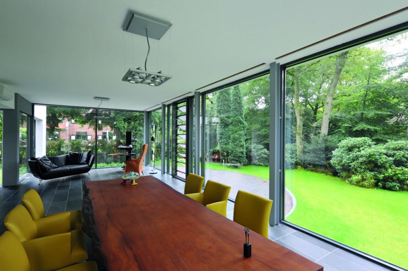 aїr lift and slide doors showroom
